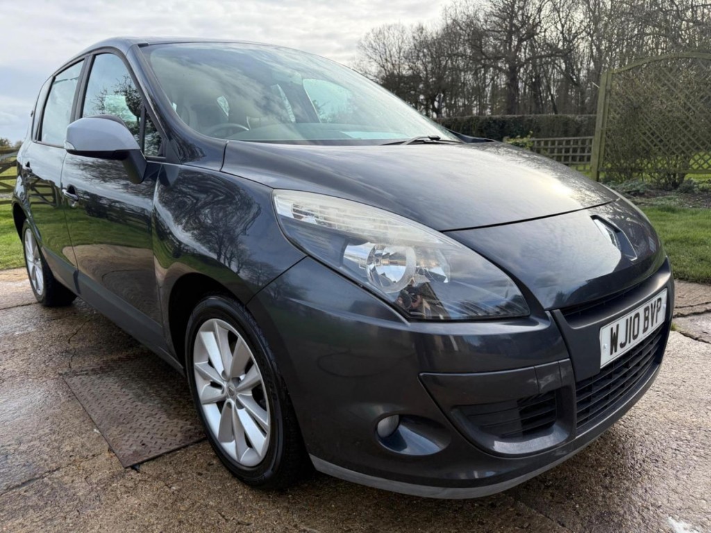View RENAULT SCENIC 1.9 dCi I-Music Euro 4 5dr