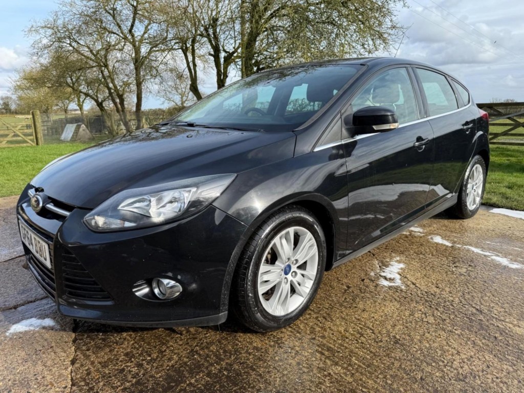 View FORD FOCUS 1.6 TDCi Titanium Navigator Euro 5 (s/s) 5dr