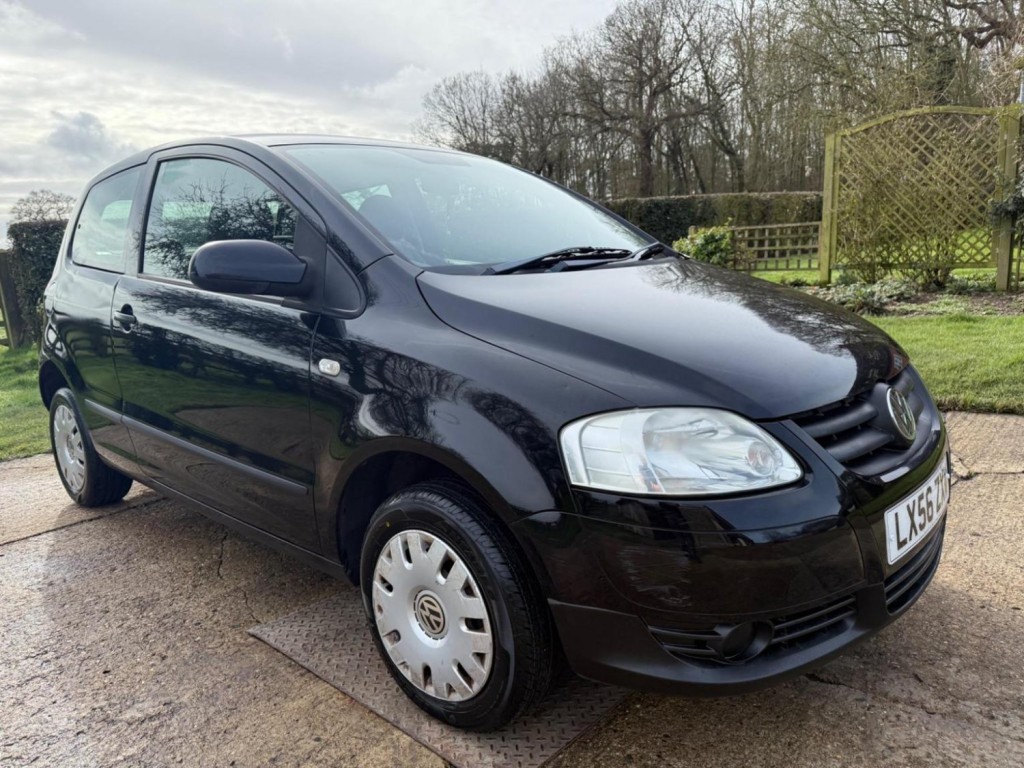 View VOLKSWAGEN FOX 1.2 6V Urban Fox Euro 4 3dr