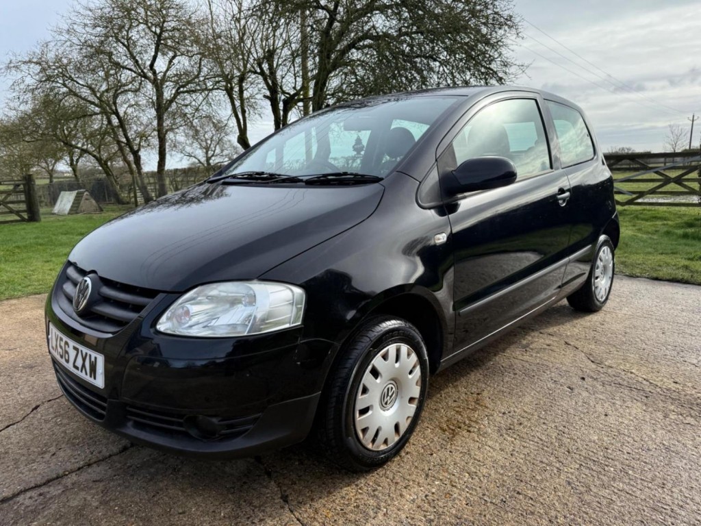 View VOLKSWAGEN FOX 1.2 6V Urban Fox Euro 4 3dr