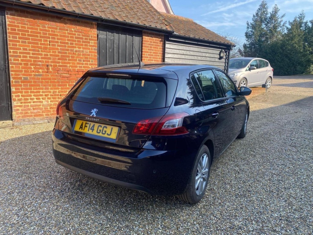 PEUGEOT 308