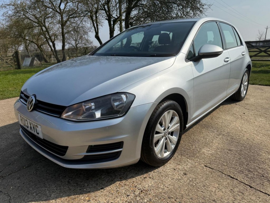 View VOLKSWAGEN GOLF 1.6 TDI BlueMotion Tech SE Euro 5 (s/s) 5dr