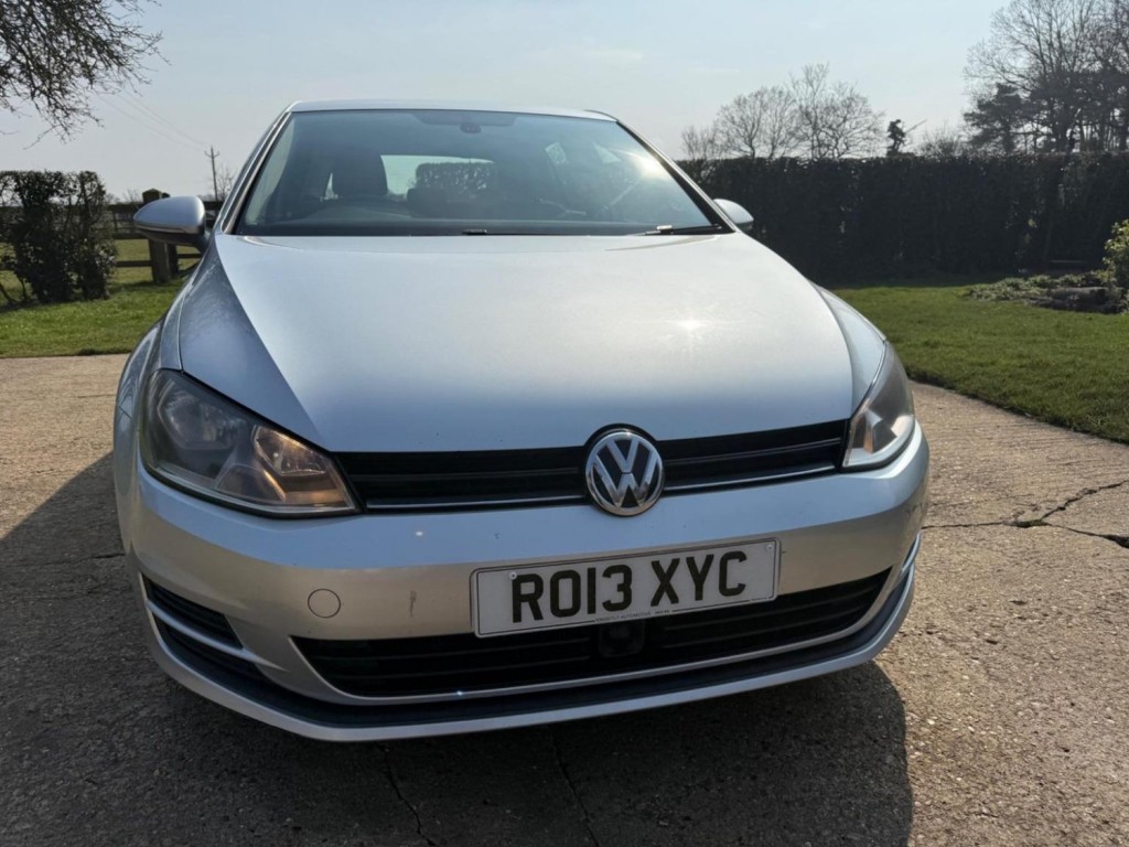 View VOLKSWAGEN GOLF 1.6 TDI BlueMotion Tech SE Euro 5 (s/s) 5dr