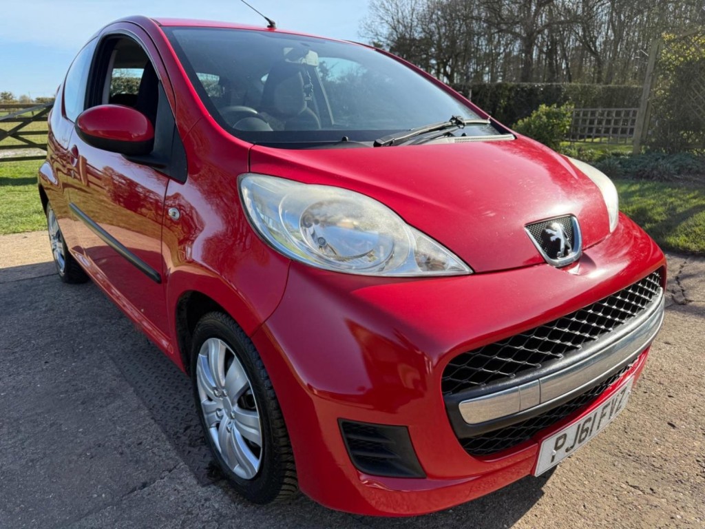 View PEUGEOT 107 1.0 12V Urban Euro 5 3dr