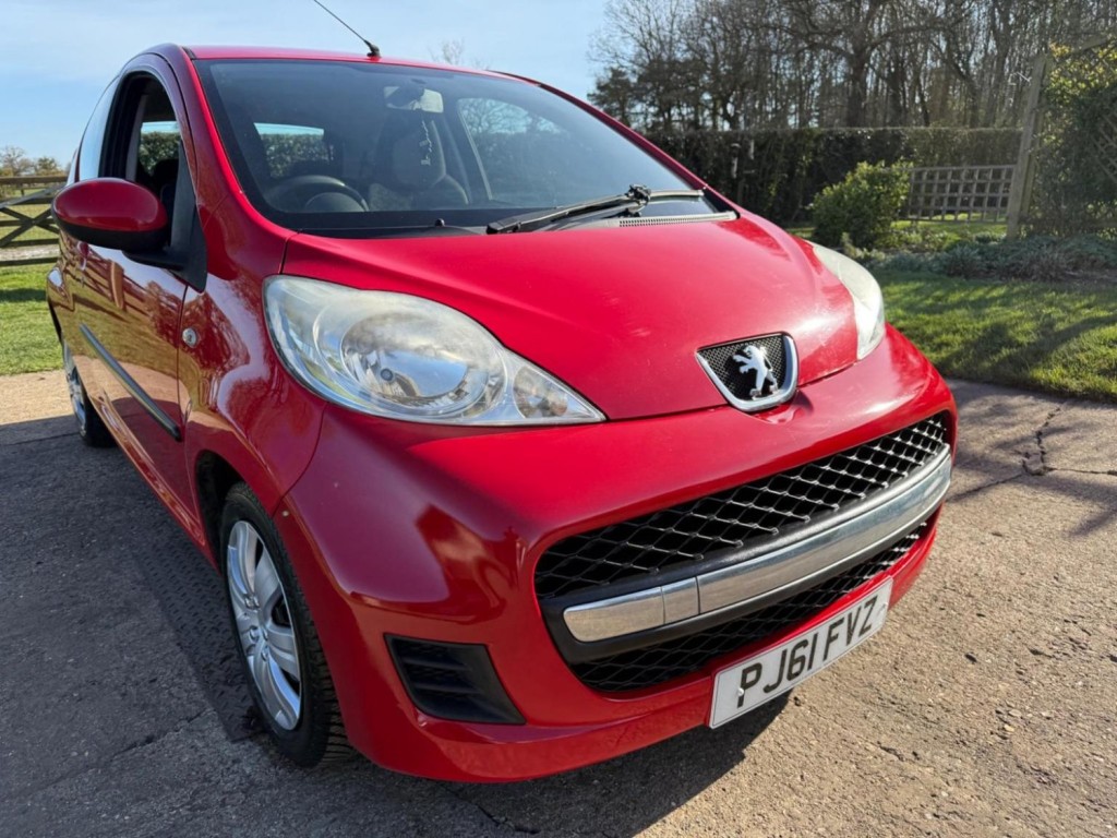 PEUGEOT 107