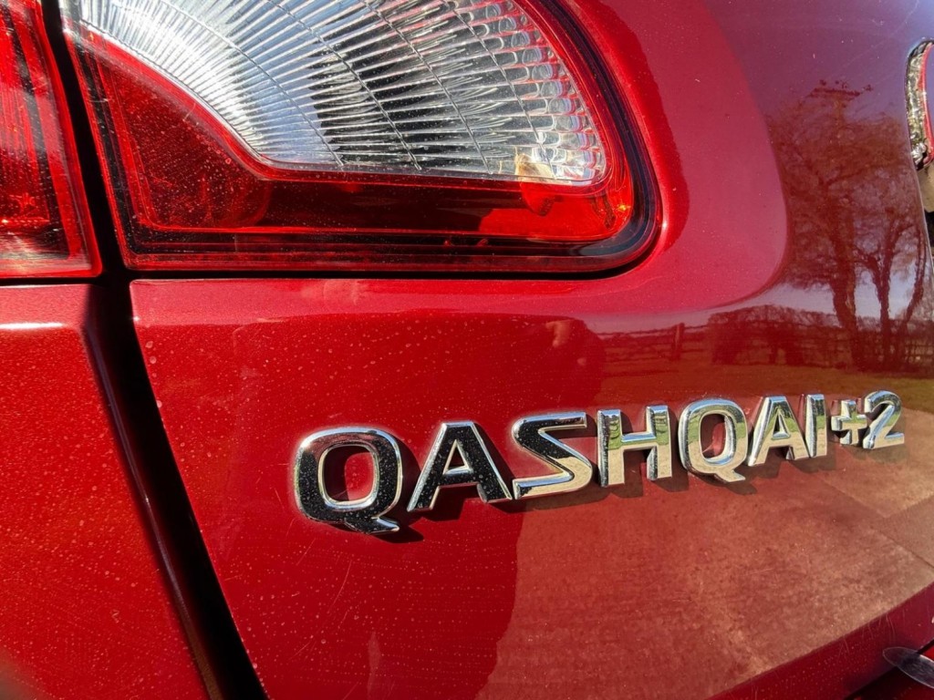 NISSAN QASHQAI+2