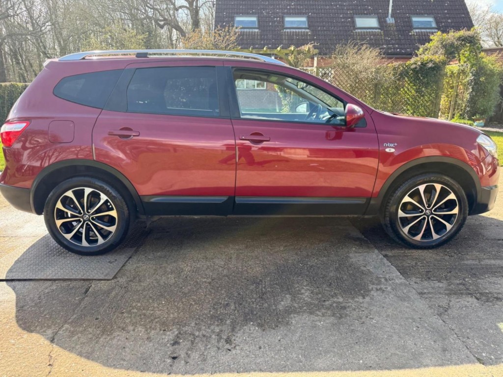 NISSAN QASHQAI+2