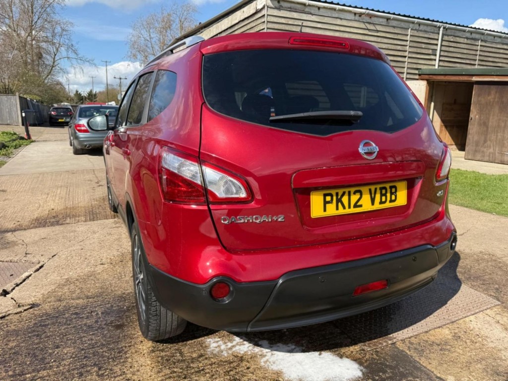 NISSAN QASHQAI+2