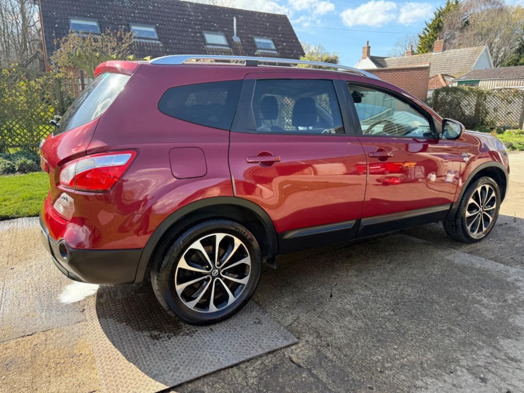 NISSAN QASHQAI+2