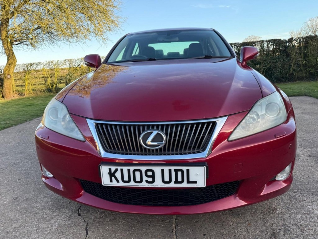 View LEXUS IS 2.2 220TD SE-L 4dr