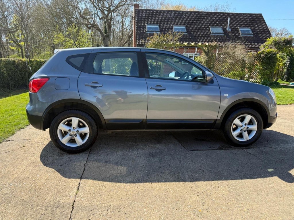 NISSAN QASHQAI