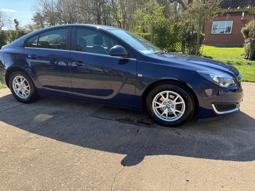 VAUXHALL INSIGNIA