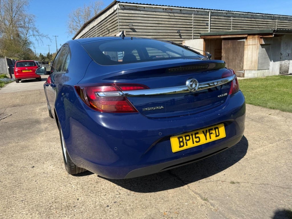 VAUXHALL INSIGNIA