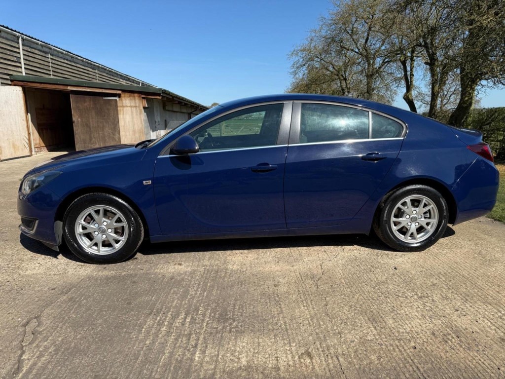 VAUXHALL INSIGNIA