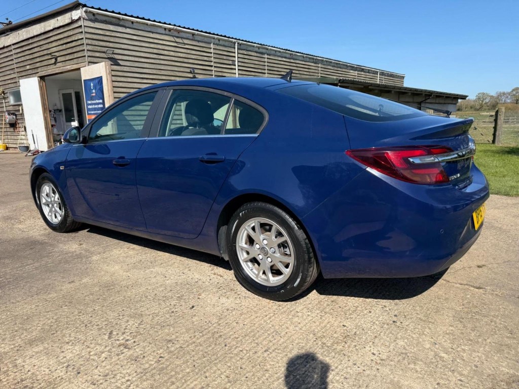 VAUXHALL INSIGNIA