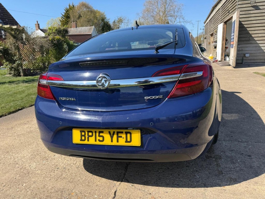 VAUXHALL INSIGNIA
