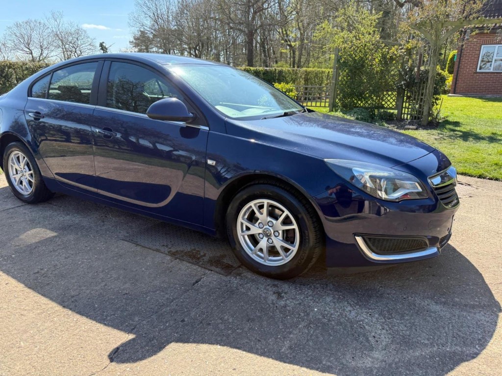 VAUXHALL INSIGNIA
