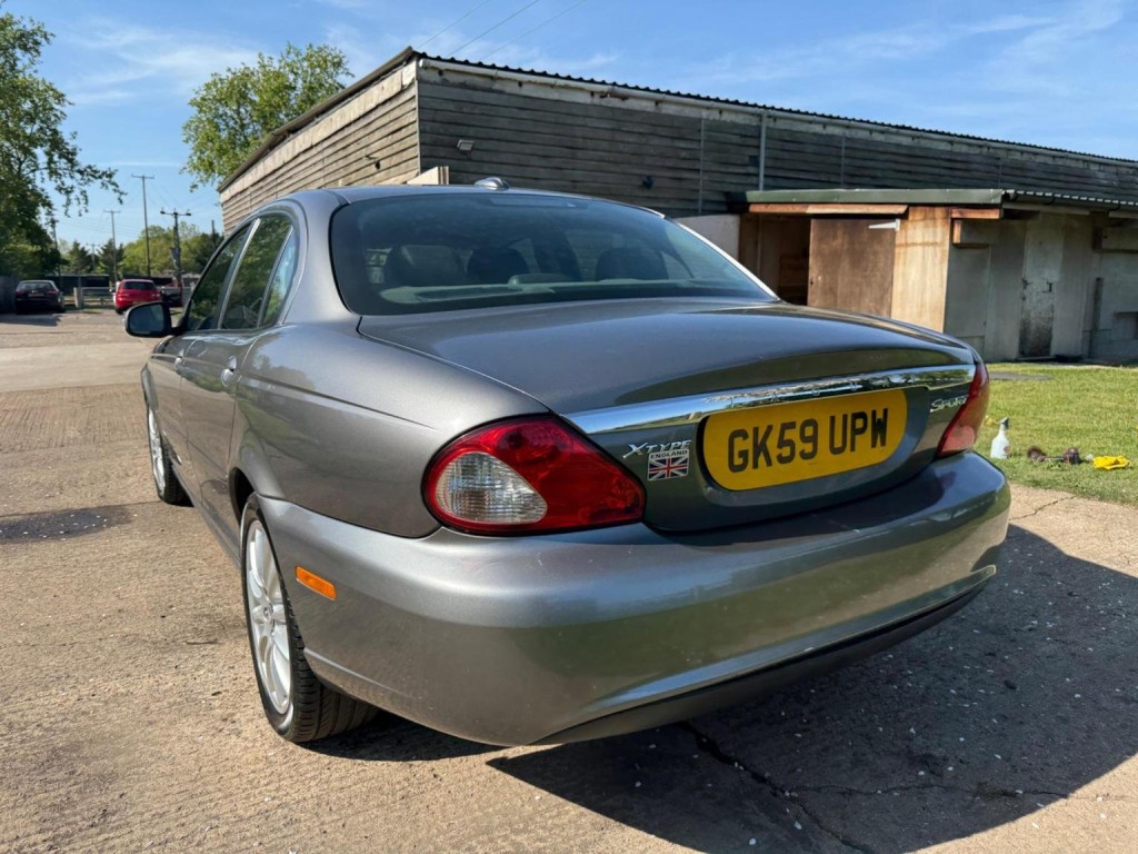 JAGUAR X-TYPE