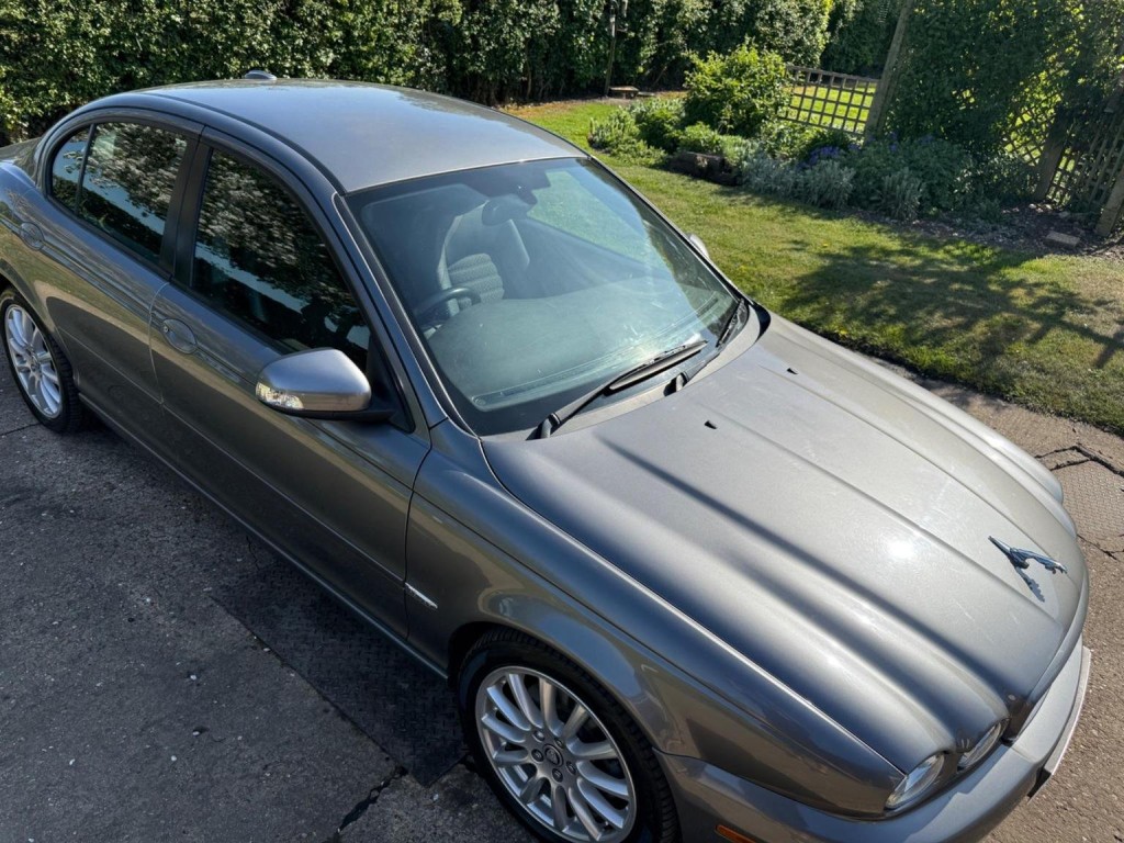 JAGUAR X-TYPE