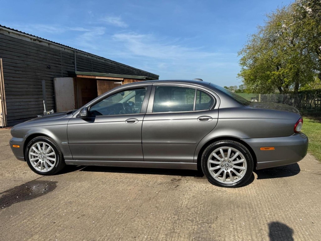 JAGUAR X-TYPE