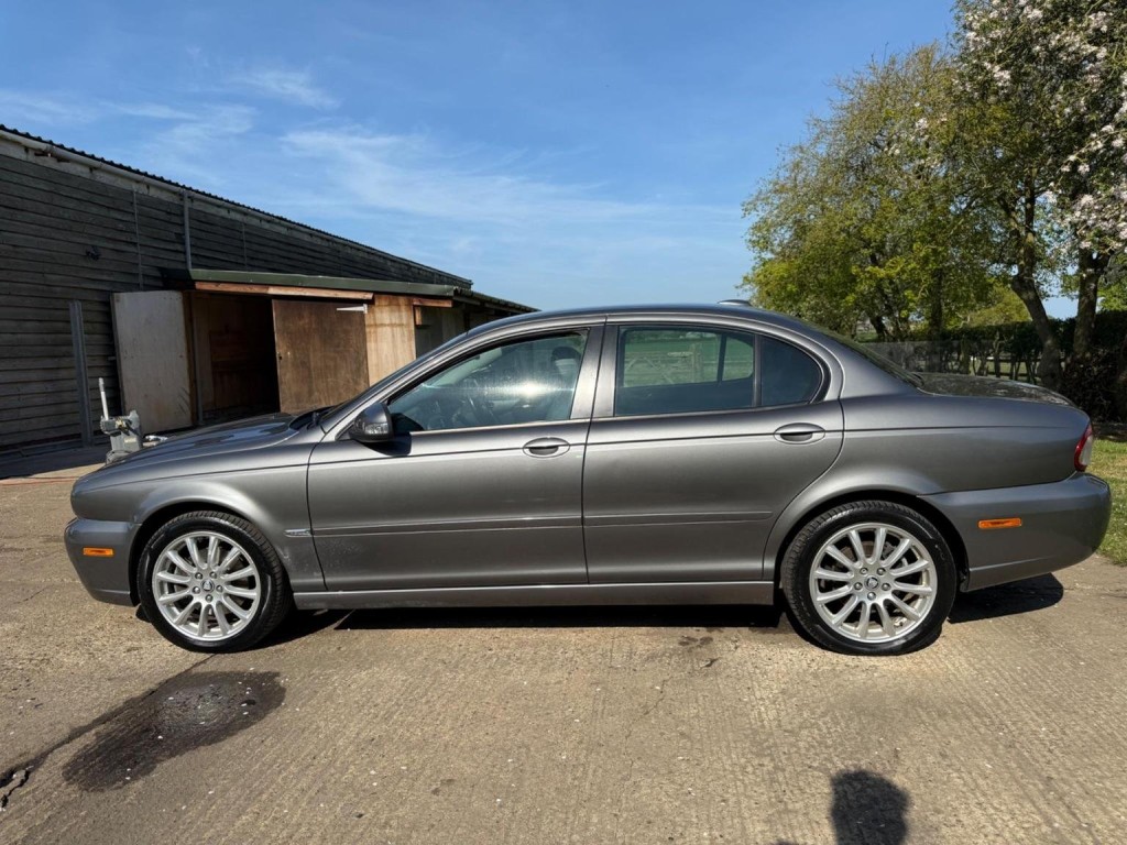 JAGUAR X-TYPE
