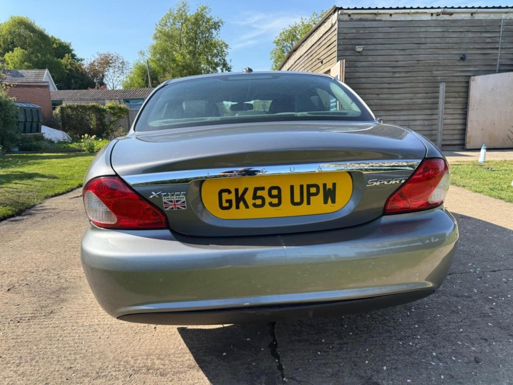 JAGUAR X-TYPE