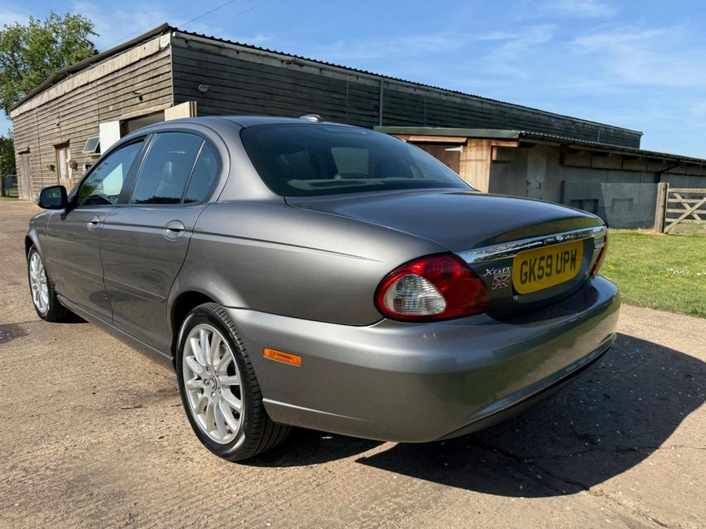 JAGUAR X-TYPE
