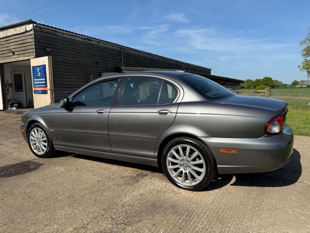 JAGUAR X-TYPE