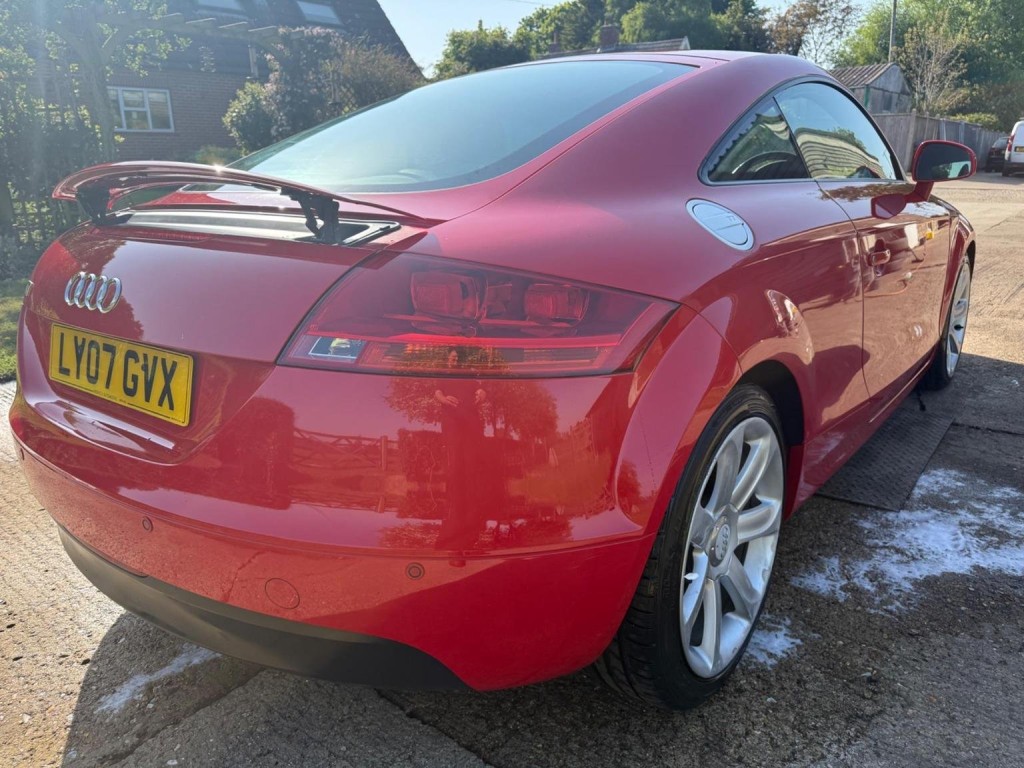 AUDI TT