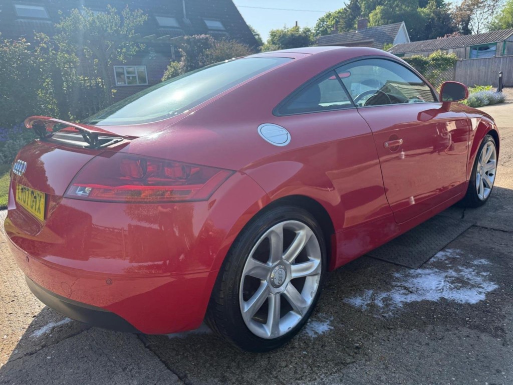 AUDI TT