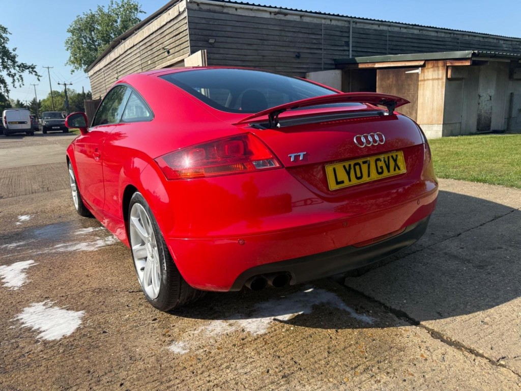 AUDI TT