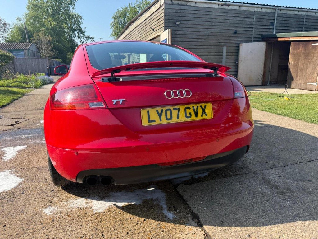 AUDI TT