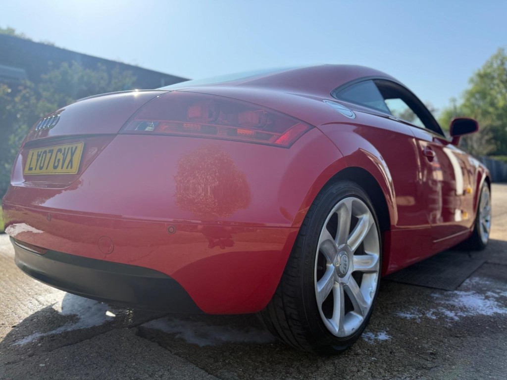 AUDI TT