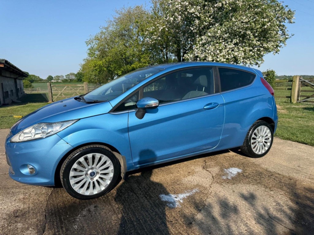 FORD FIESTA