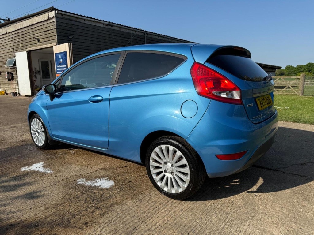 FORD FIESTA