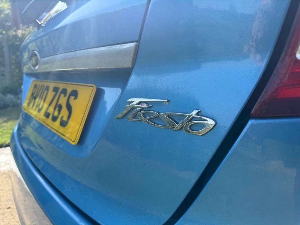 FORD FIESTA
