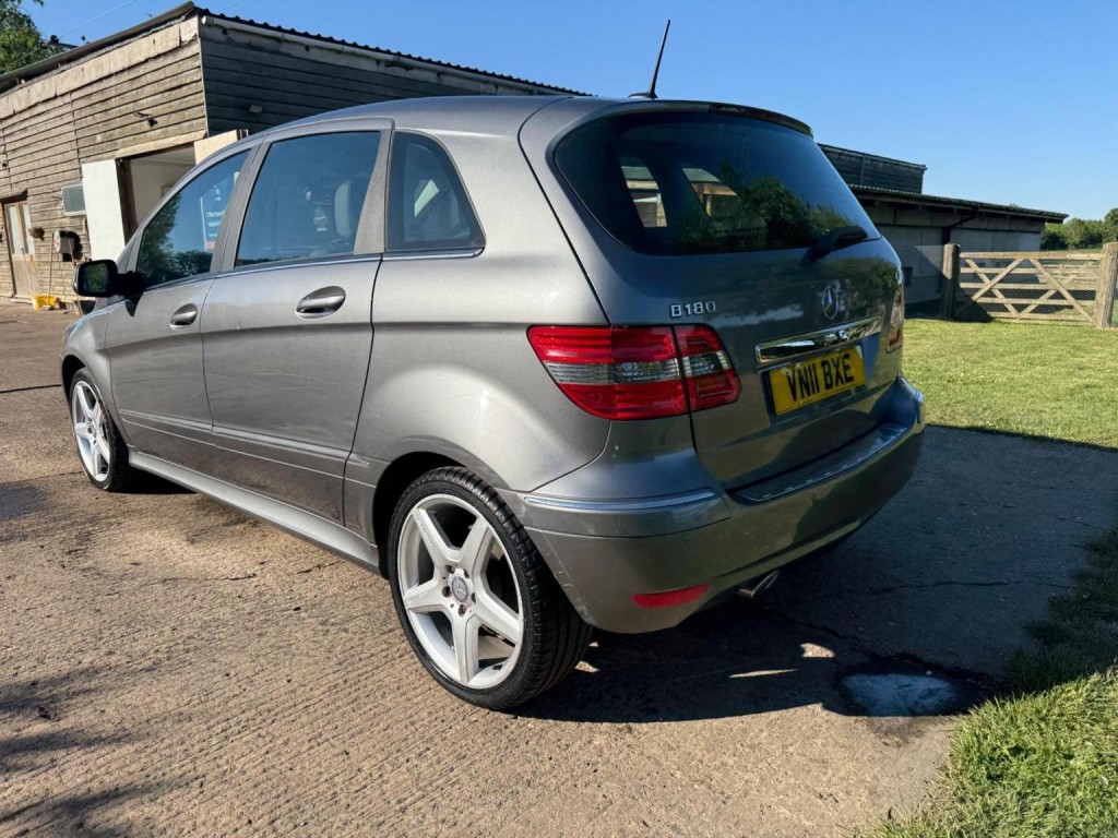 MERCEDES-BENZ B CLASS