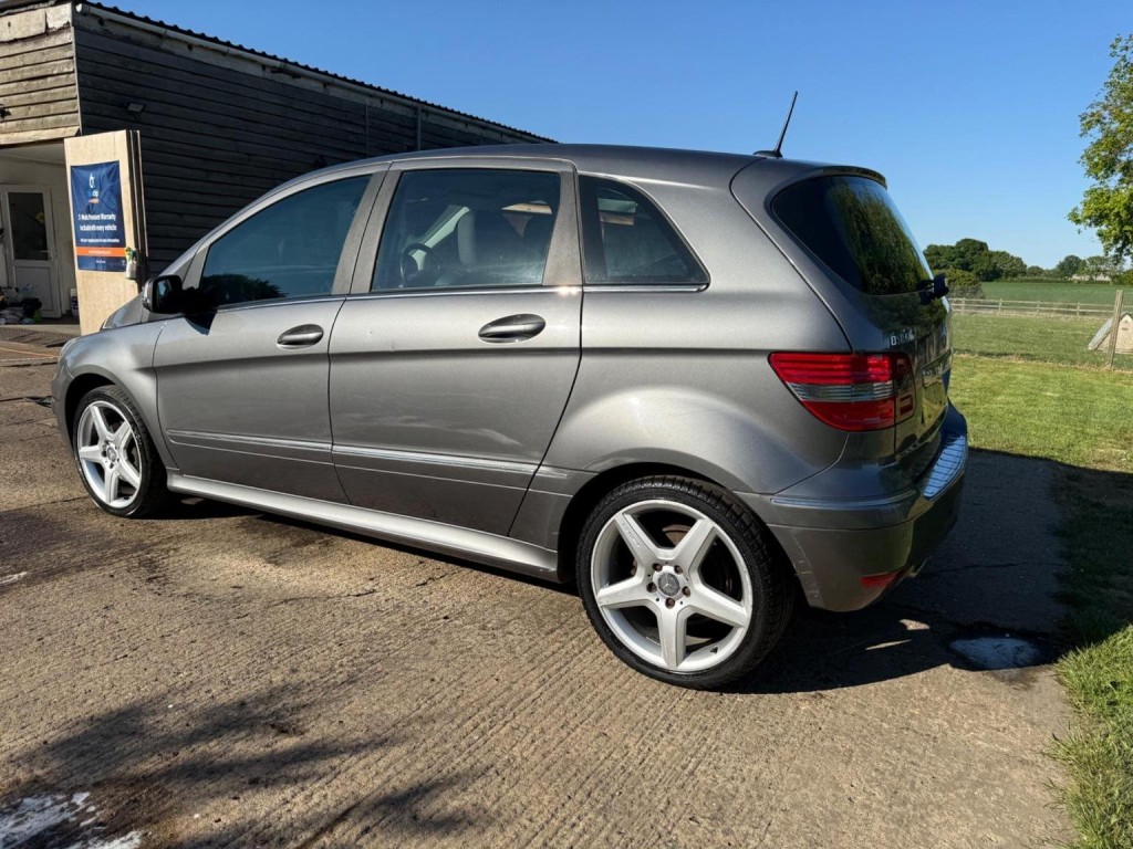 MERCEDES-BENZ B CLASS