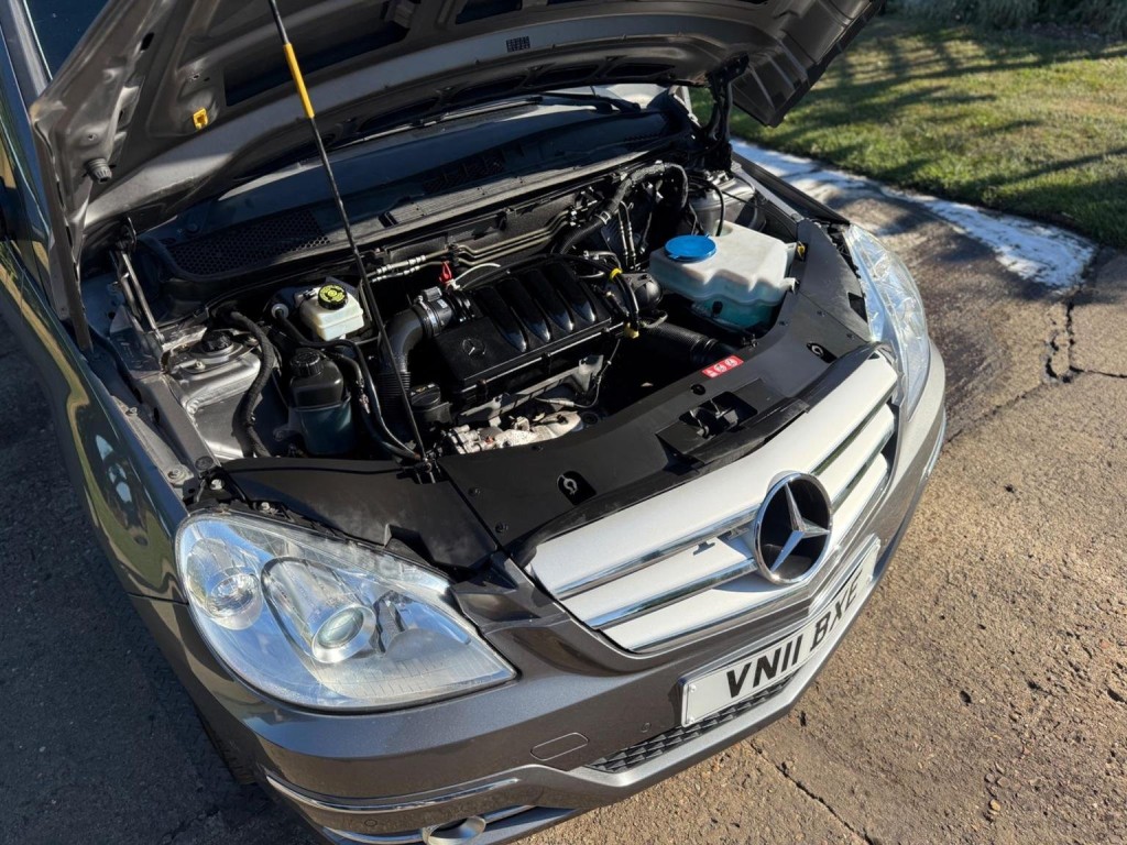 MERCEDES-BENZ B CLASS