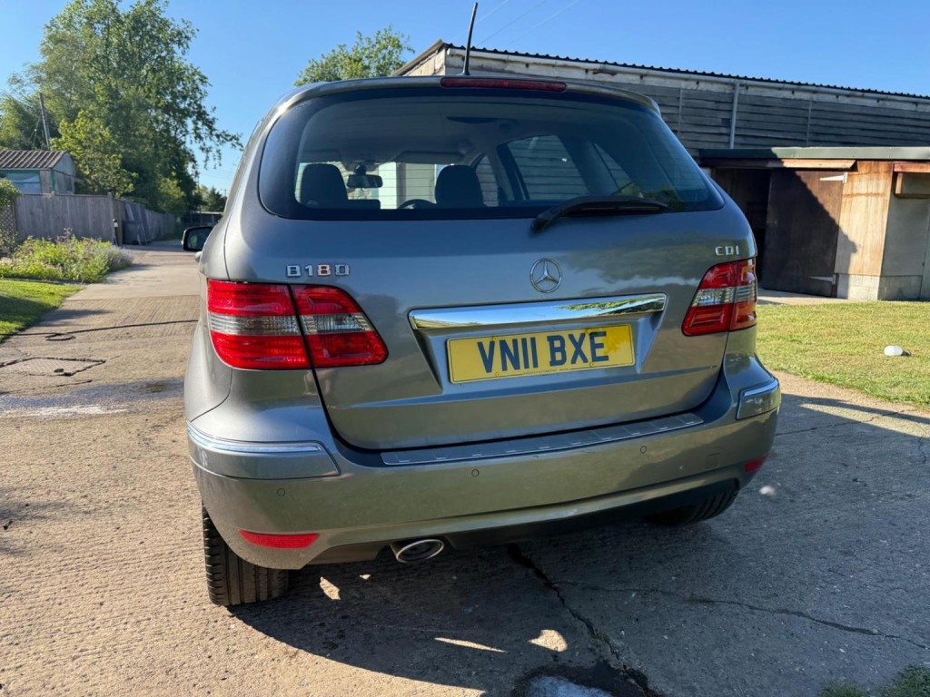 MERCEDES-BENZ B CLASS