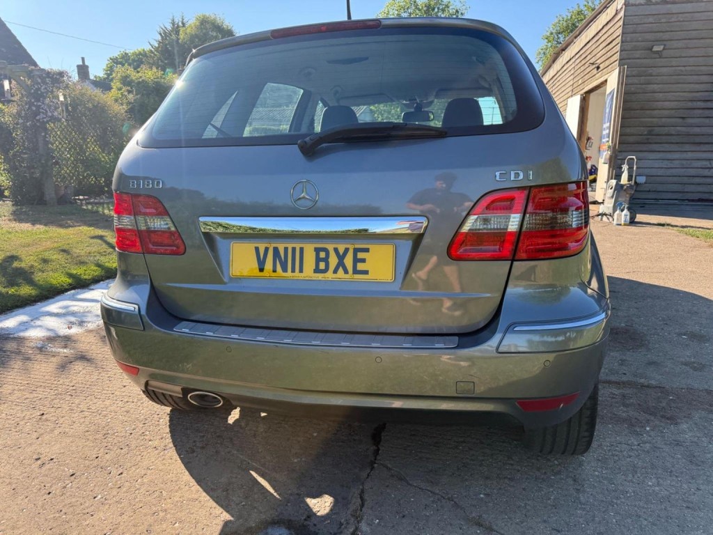 MERCEDES-BENZ B CLASS