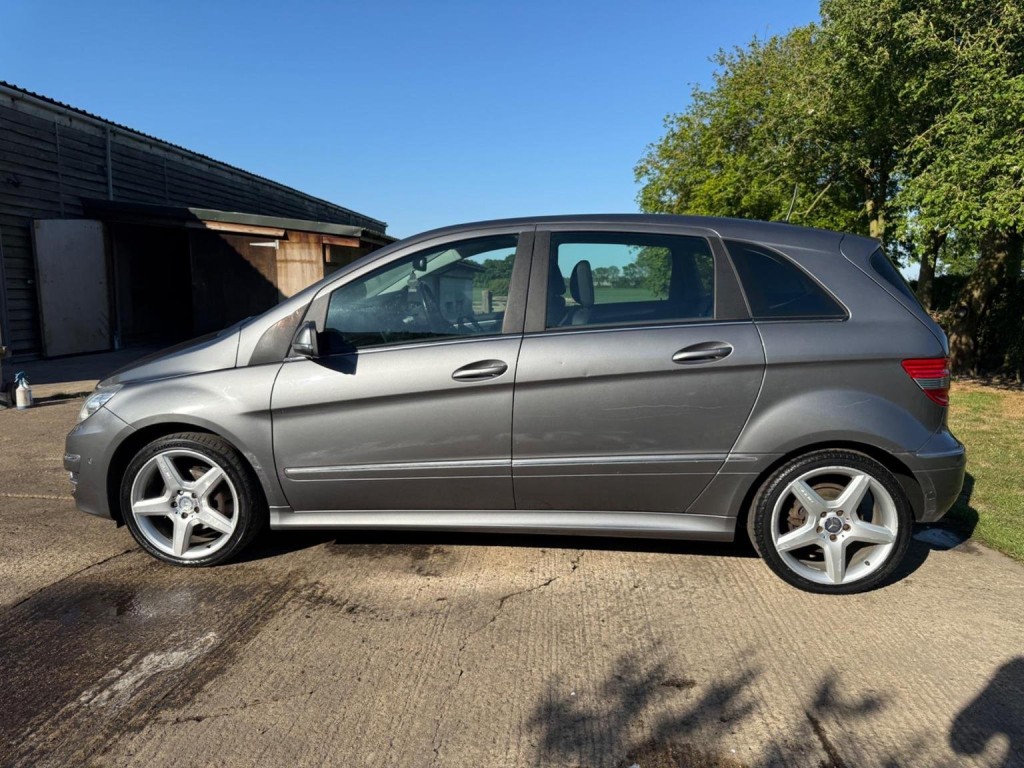 MERCEDES-BENZ B CLASS