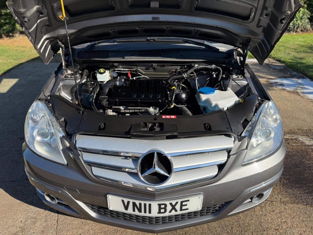 MERCEDES-BENZ B CLASS