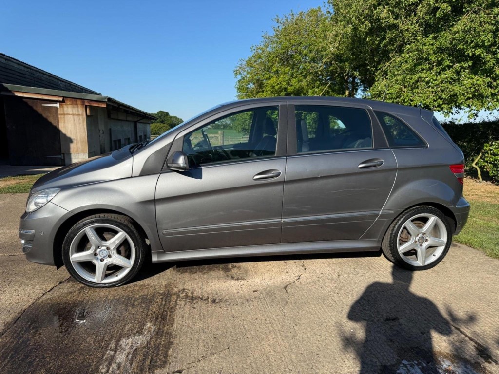 MERCEDES-BENZ B CLASS