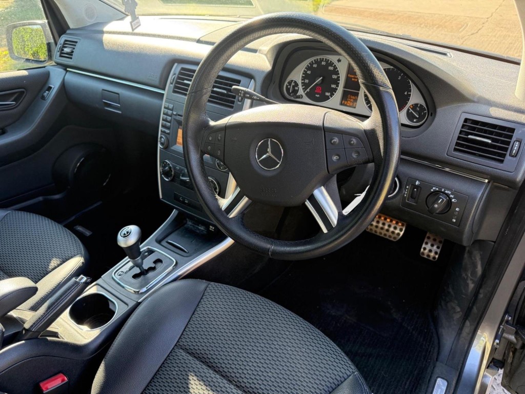 MERCEDES-BENZ B CLASS