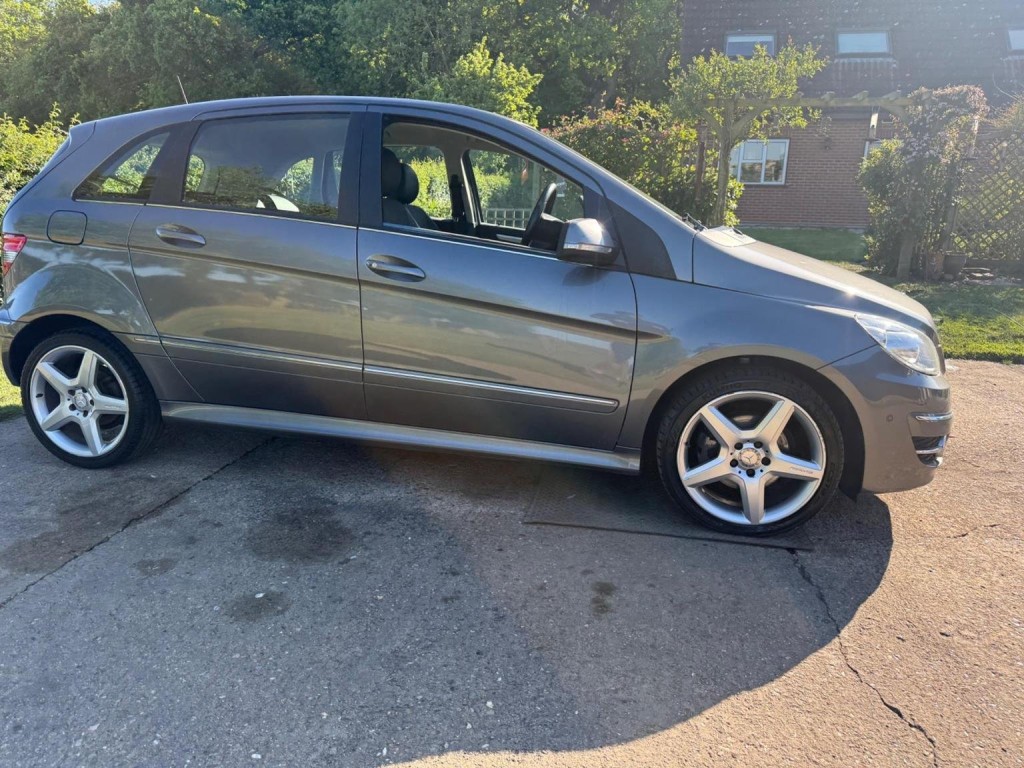 MERCEDES-BENZ B CLASS