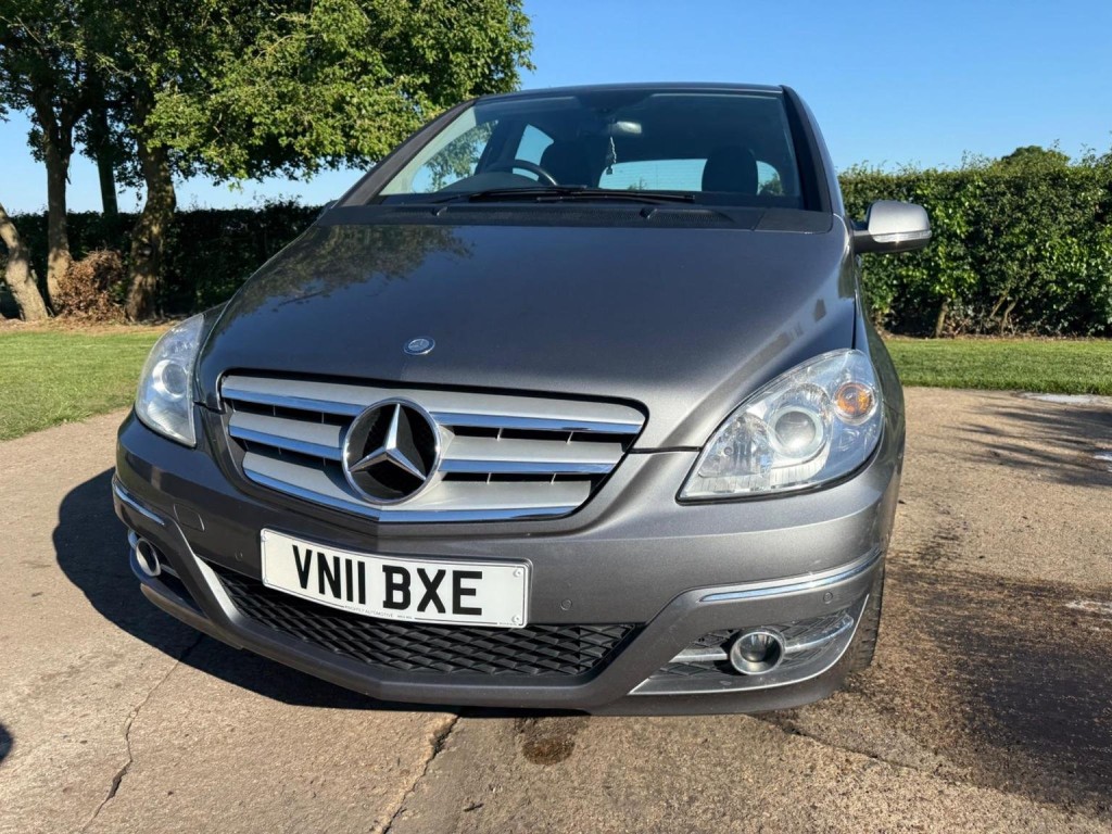 View MERCEDES-BENZ B CLASS 2.0 B180 CDI Sport CVT 5dr