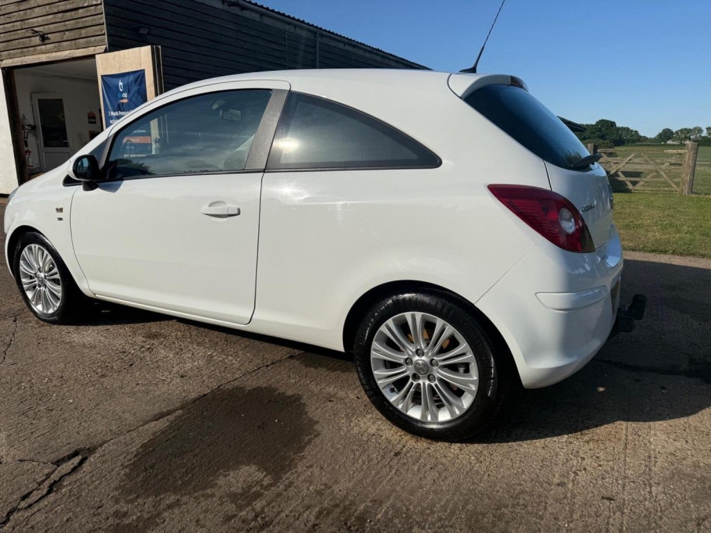 VAUXHALL CORSA