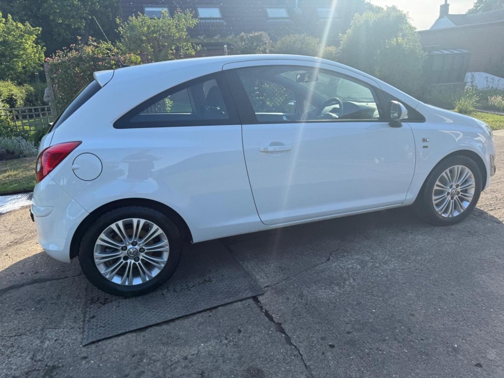 VAUXHALL CORSA