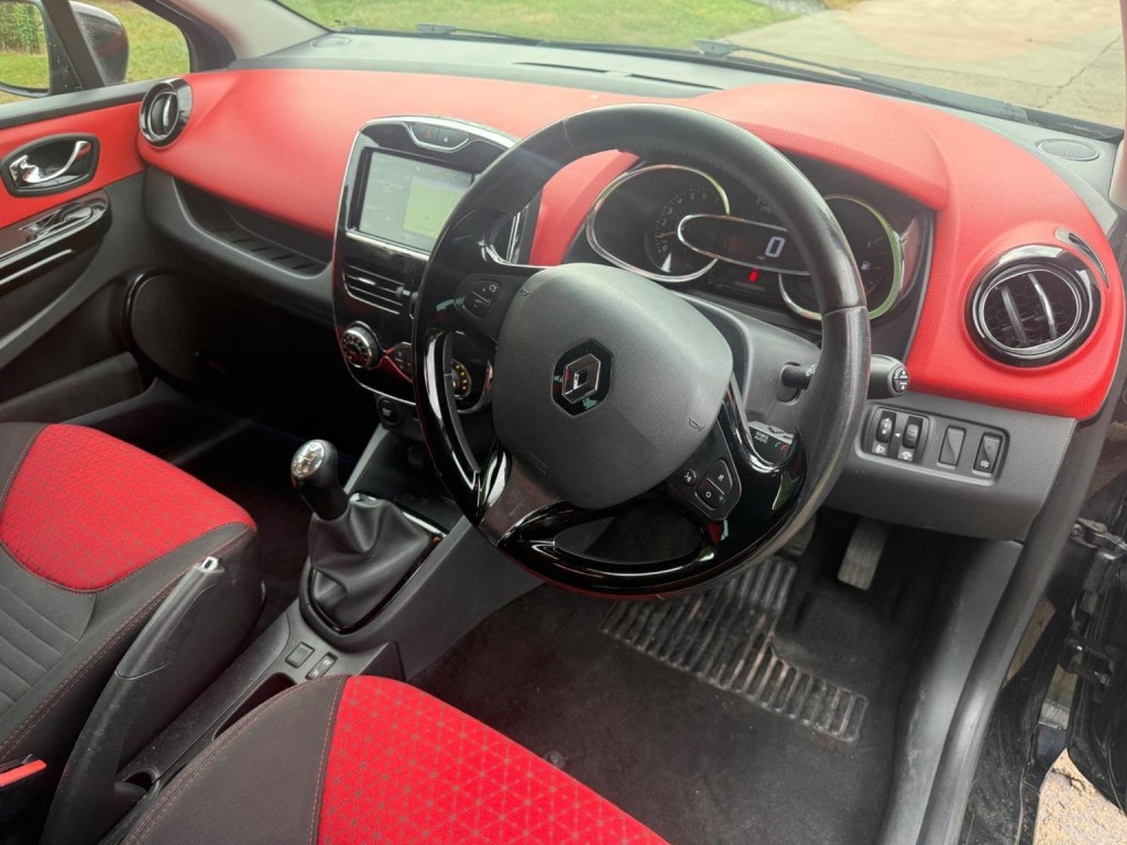 RENAULT CLIO